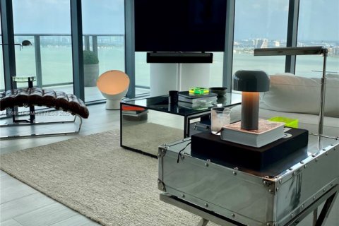 Copropriété à louer à Miami, Floride: 3 chambres, 151.8 m2 № 1936206 - photo 6