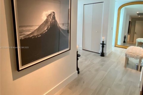 Copropriété à louer à Miami, Floride: 3 chambres, 151.8 m2 № 1936206 - photo 5