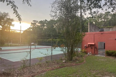 Villa ou maison à louer à Gainesville, Floride: 3 chambres, 147.81 m2 № 2157429 - photo 16