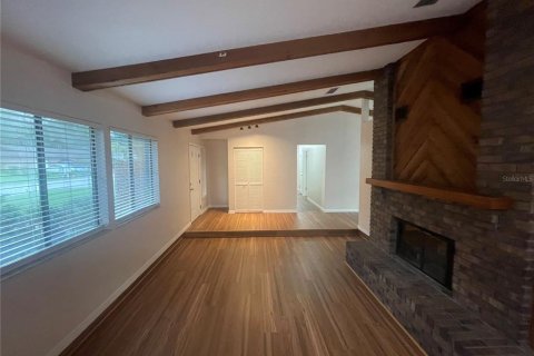 Villa ou maison à louer à Gainesville, Floride: 3 chambres, 147.81 m2 № 2157429 - photo 3