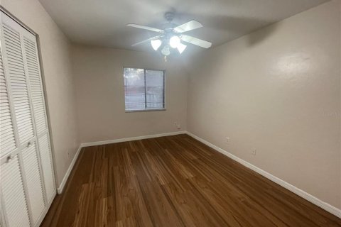 Villa ou maison à louer à Gainesville, Floride: 3 chambres, 147.81 m2 № 2157429 - photo 9