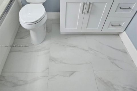 Copropriété à vendre à Boca Raton, Floride: 2 chambres, 107.58 m2 № 2051662 - photo 7