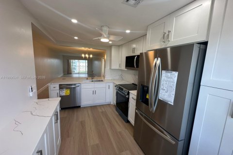 Copropriété à vendre à Boca Raton, Floride: 2 chambres, 107.58 m2 № 2051662 - photo 3