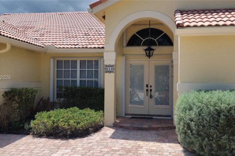 Villa ou maison à louer à Weston, Floride: 4 chambres, 242.47 m2 № 2071774 - photo 5