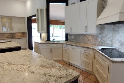 Villa ou maison à louer à Weston, Floride: 4 chambres, 242.47 m2 № 2071774 - photo 28