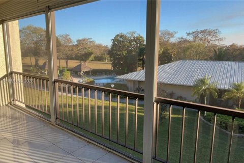 Снять в аренду кондоминиум в Лодерхилл, Флорида 2 спальни, 101.45м2, № 1929725 - фото 14