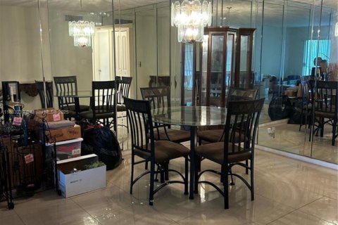 Снять в аренду кондоминиум в Лодерхилл, Флорида 2 спальни, 101.45м2, № 1929725 - фото 3