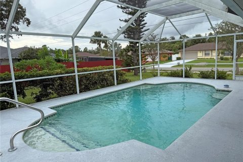 Casa en venta en Port Charlotte, Florida, 3 dormitorios, 145.21 m2 № 1913718 - foto 28