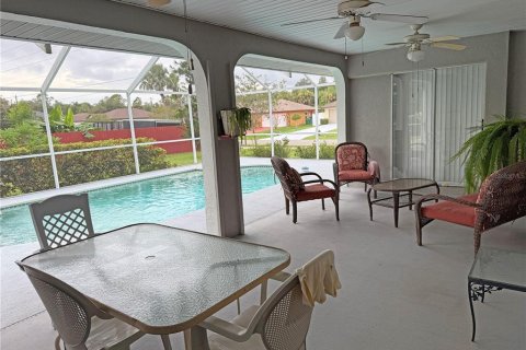 Casa en venta en Port Charlotte, Florida, 3 dormitorios, 145.21 m2 № 1913718 - foto 24