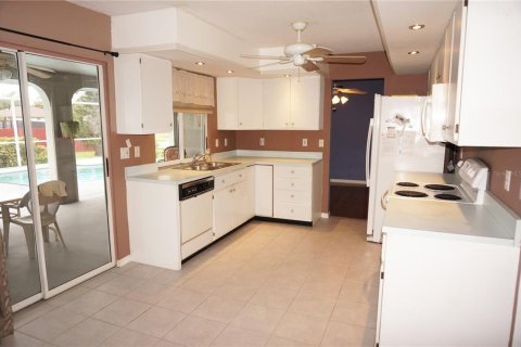Casa en venta en Port Charlotte, Florida, 3 dormitorios, 145.21 m2 № 1913718 - foto 6