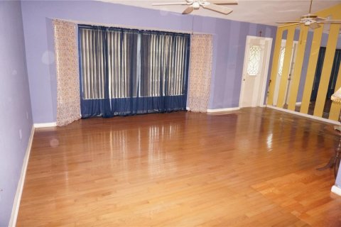 Casa en venta en Port Charlotte, Florida, 3 dormitorios, 145.21 m2 № 1913718 - foto 4