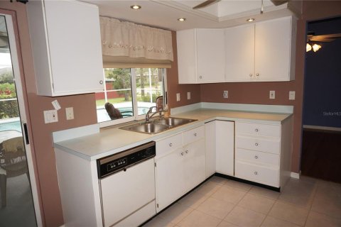 Casa en venta en Port Charlotte, Florida, 3 dormitorios, 145.21 m2 № 1913718 - foto 9