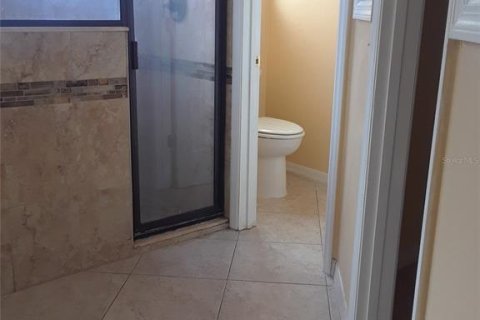 Casa en alquiler en Kissimmee, Florida, 4 dormitorios, 214.42 m2 № 1879215 - foto 27