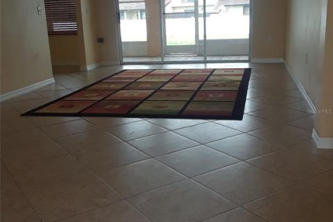 Casa en alquiler en Kissimmee, Florida, 4 dormitorios, 214.42 m2 № 1879215 - foto 6
