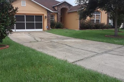 Casa en alquiler en Kissimmee, Florida, 4 dormitorios, 214.42 m2 № 1879215 - foto 1