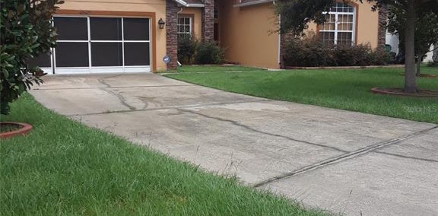 Casa en Kissimmee, Florida 4 dormitorios, 214.42 m2 № 1879215