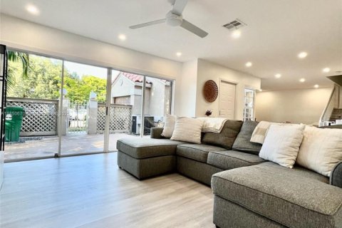 Touwnhouse à vendre à Cooper City, Floride: 3 chambres, 154.78 m2 № 1856879 - photo 23