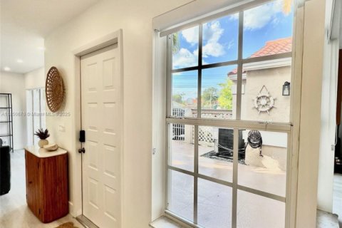Touwnhouse à vendre à Cooper City, Floride: 3 chambres, 154.78 m2 № 1856879 - photo 7