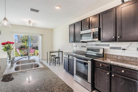 House in Wesley Chapel, Florida 5 bedrooms, 242.01 sq.m. № 1761425 - photo 9
