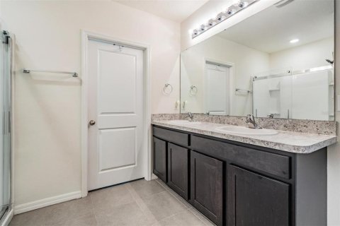 House in Wesley Chapel, Florida 5 bedrooms, 242.01 sq.m. № 1761425 - photo 25