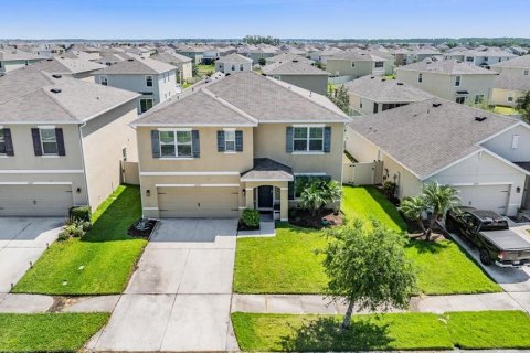 House in Wesley Chapel, Florida 5 bedrooms, 242.01 sq.m. № 1761425 - photo 5