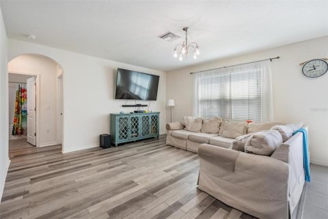 House in Wesley Chapel, Florida 5 bedrooms, 242.01 sq.m. № 1761425 - photo 16