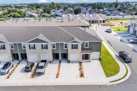 Adosado en alquiler en Davenport, Florida, 3 dormitorios, 155.43 m2 № 1833657 - foto 4