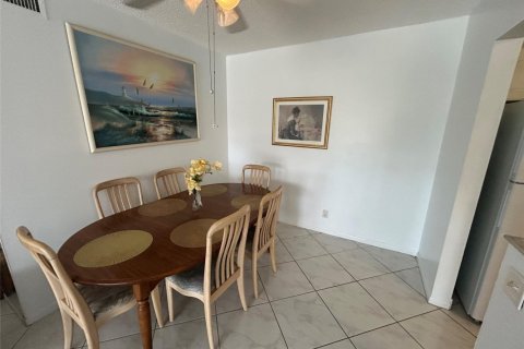 Condominio en alquiler en Pompano Beach, Florida, 2 dormitorios, 89.19 m2 № 1189608 - foto 1
