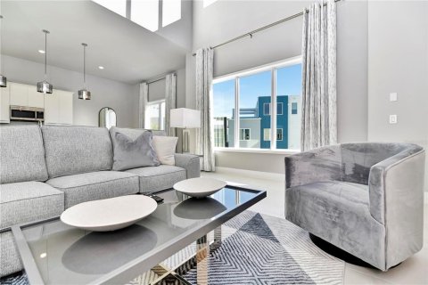 Condominio en alquiler en Kissimmee, Florida, 5 dormitorios, 244.33 m2 № 1635808 - foto 8