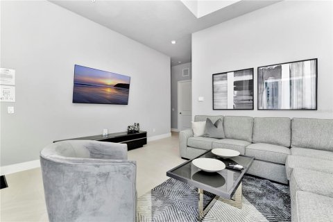 Condominio en alquiler en Kissimmee, Florida, 5 dormitorios, 244.33 m2 № 1635808 - foto 6