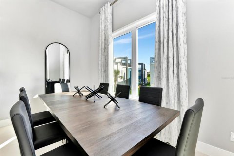 Condominio en alquiler en Kissimmee, Florida, 5 dormitorios, 244.33 m2 № 1635808 - foto 12