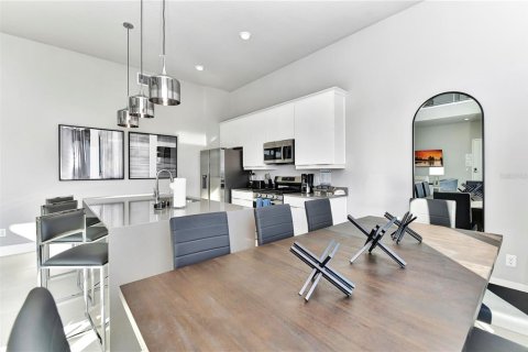 Condominio en alquiler en Kissimmee, Florida, 5 dormitorios, 244.33 m2 № 1635808 - foto 14
