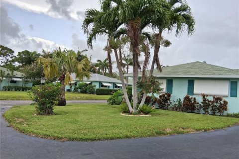 Condominio en venta en Delray Beach, Florida, 2 dormitorios, 88.26 m2 № 1830807 - foto 1