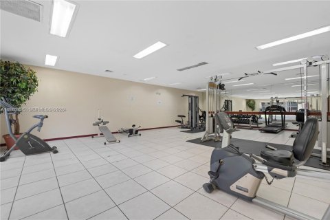 Copropriété à louer à Miami, Floride: 1 chambre, 80.08 m2 № 2000199 - photo 21