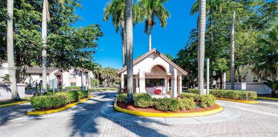 Condo à Miami, Floride, 1 chambre  № 2000199