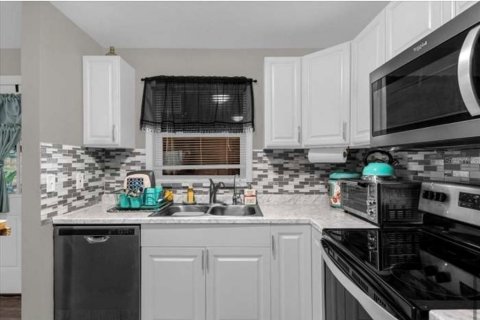 Casa en venta en Orlando, Florida, 3 dormitorios, 103.68 m2 № 2202018 - foto 5