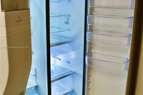 Снять в аренду кондоминиум в Авентура, Флорида 1 спальня, 78.5м2, № 1951664 - фото 18