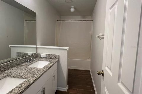Condo in Orlando, Florida, 3 bedrooms  № 1526779 - photo 21