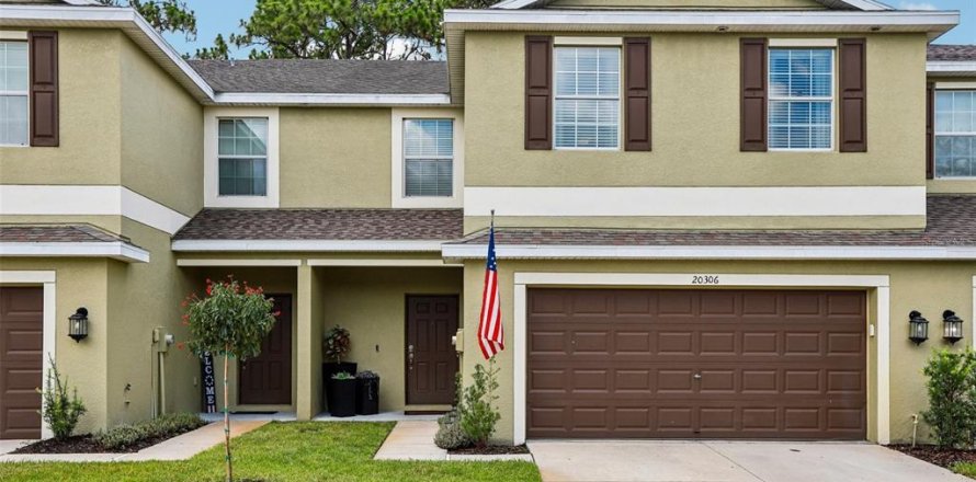 Touwnhouse à Tampa, Floride 4 chambres, 224.73 m2 № 2156992