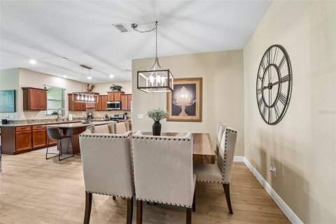 Touwnhouse à vendre à Tampa, Floride: 4 chambres, 224.73 m2 № 2156992 - photo 14