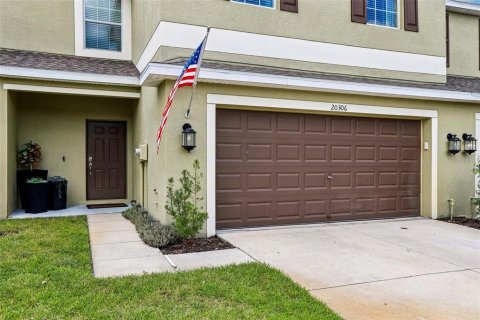 Touwnhouse à vendre à Tampa, Floride: 4 chambres, 224.73 m2 № 2156992 - photo 3