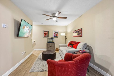 Touwnhouse à vendre à Tampa, Floride: 4 chambres, 224.73 m2 № 2156992 - photo 17