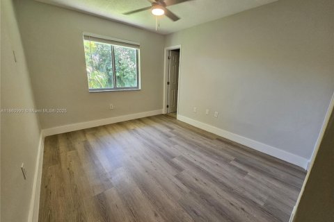 Appartement à louer à Miami, Floride: 2 chambres, 65.03 m2 № 1889263 - photo 3