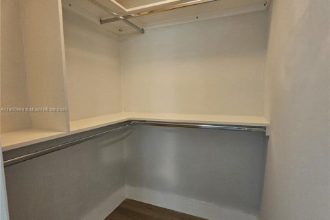 Appartement à louer à Miami, Floride: 2 chambres, 65.03 m2 № 1889263 - photo 19