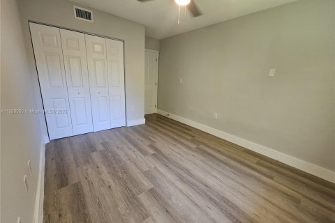 Appartement à louer à Miami, Floride: 2 chambres, 65.03 m2 № 1889263 - photo 7