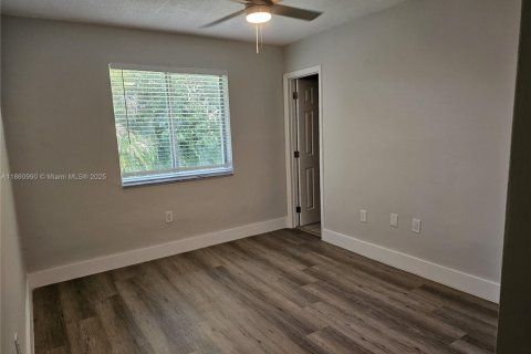Appartement à louer à Miami, Floride: 2 chambres, 65.03 m2 № 1889263 - photo 2
