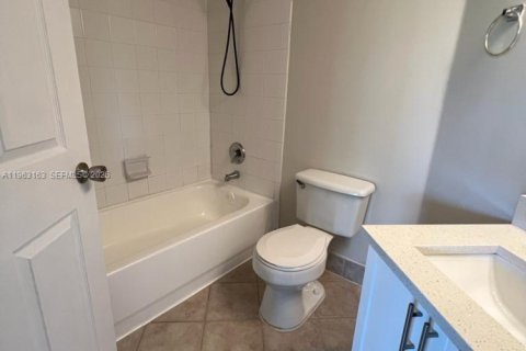 Copropriété à louer à West Palm Beach, Floride: 3 chambres, 111.85 m2 № 2024225 - photo 19