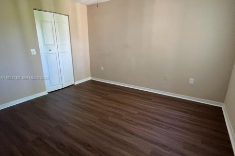 Copropriété à louer à West Palm Beach, Floride: 3 chambres, 111.85 m2 № 2024225 - photo 14