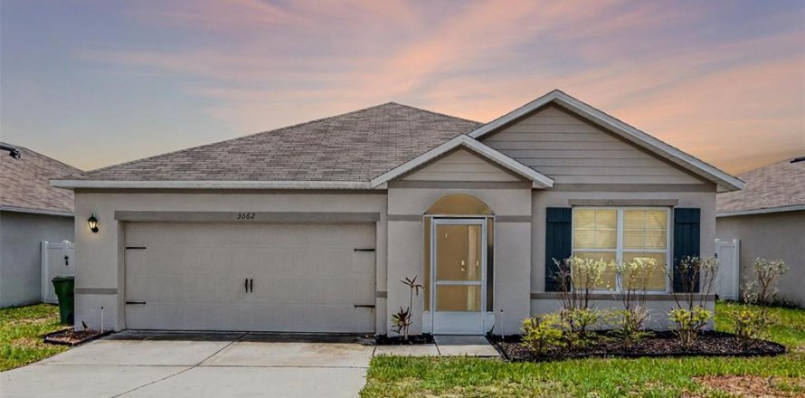 House in Winter Haven, Florida 3 bedrooms, 157 sq.m. № 1759275