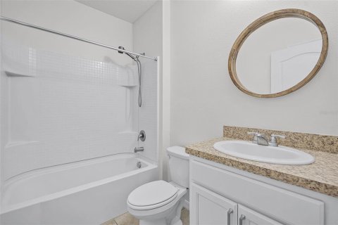House in Winter Haven, Florida 3 bedrooms, 157 sq.m. № 1759275 - photo 15